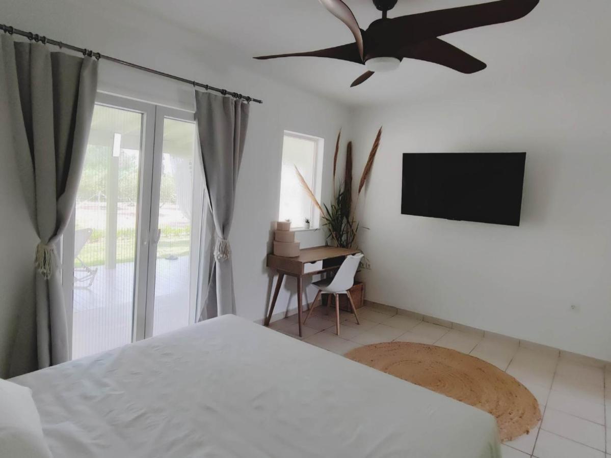 Ferienhaus Elia Small Paradise *